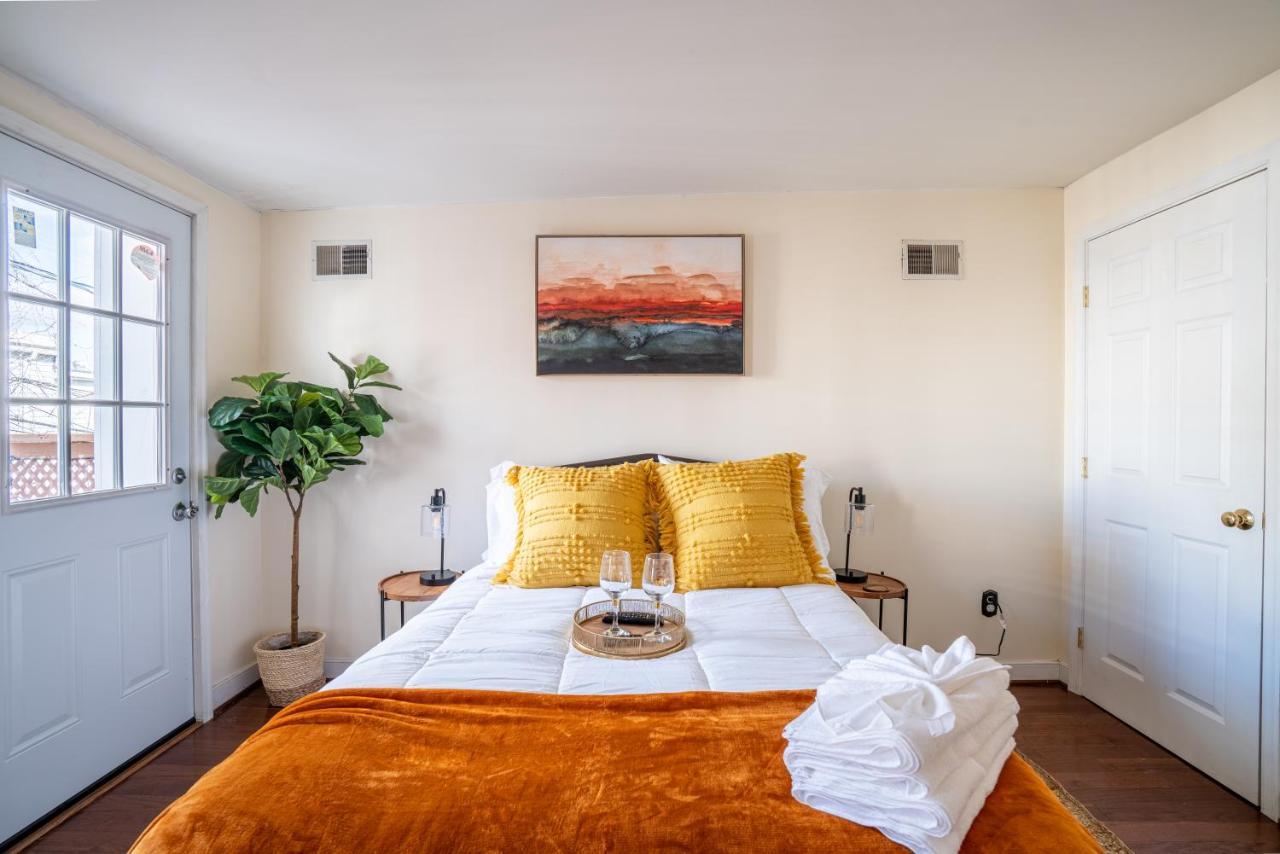 Cozy Townhouse Downtown W/ Game & Rooftop * Baltimore