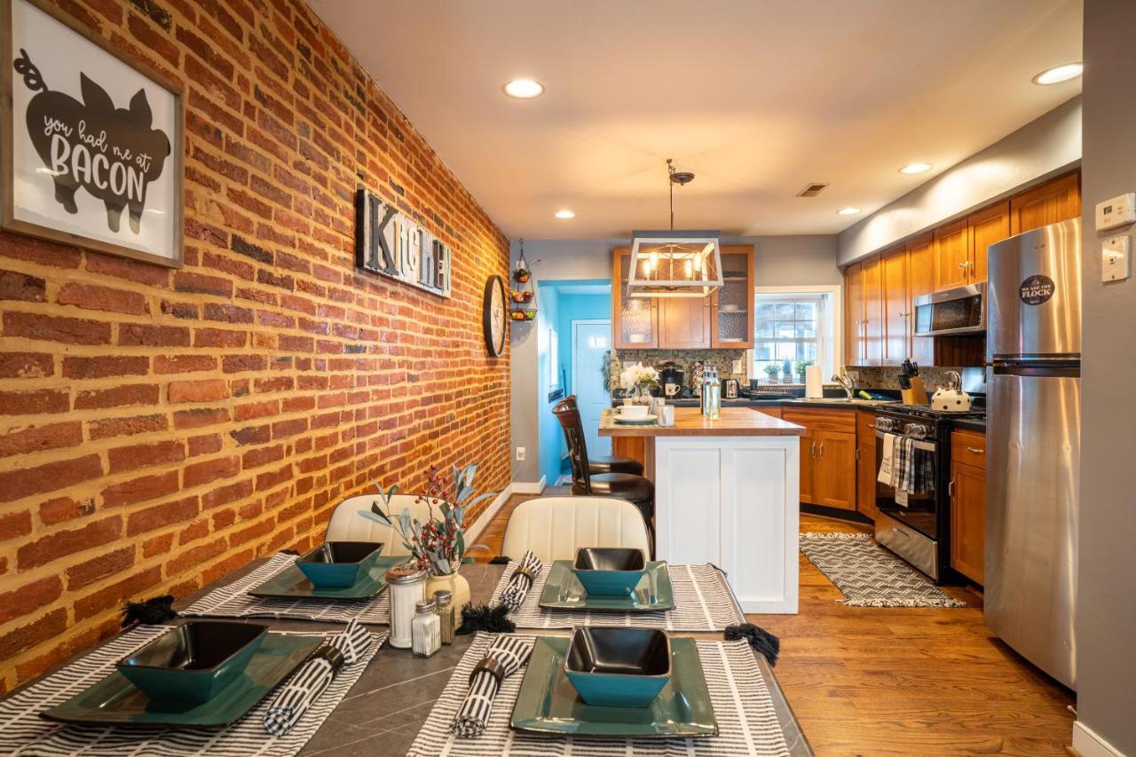 Cozy Townhouse Downtown W/ Game & Rooftop * Baltimore